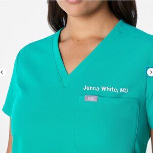 NEW Lagoon Catarina Scrub Top